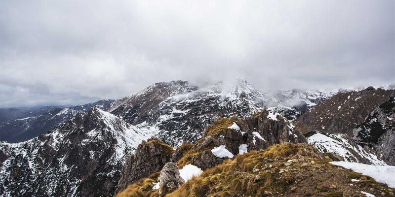 海岛奇兵战舰武器模块终极搭配指南：从多管火箭炮到震爆弹的战术选择