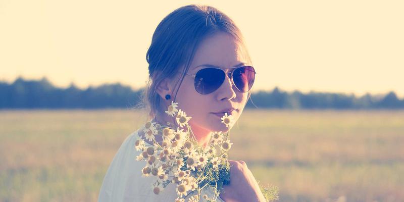 海岛奇兵特遣队制胜秘诀：高效情报获取与精准目标选择指南